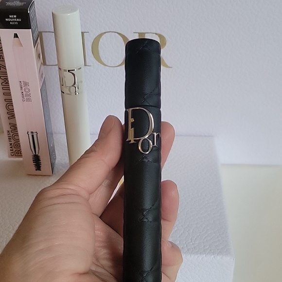 Dior Bundle + Brow Volumizer CoverGirl - Picture 8 of 14